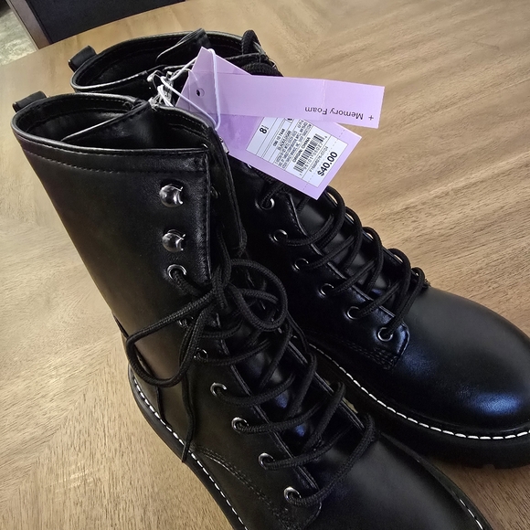 Women's Logan Lug Combat Boots with Memory Foam Insole - Wild Fable 8 1/2 - Picture 4 of 7